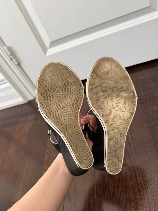 Guess Wedges - Picture 6 of 11